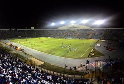 Alebrijes empata 1-1 con Pumas en el partido inaugural del Estadio Tecnológico