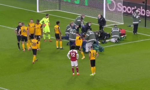Repetición Brutal Golpe de Raúl Jiménez vs David Luiz
