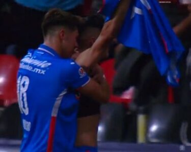 Repetición Gol de Uriel Antuna Cruz Azul vs Chivas 1-0