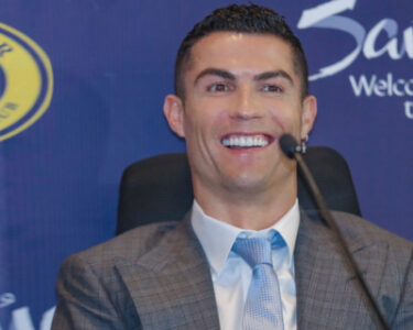 La-tremenda-respuesta-de-Cristiano-Ronaldo-cuando-le-preguntaron-sobre-su-salario-con-Al-Nassr